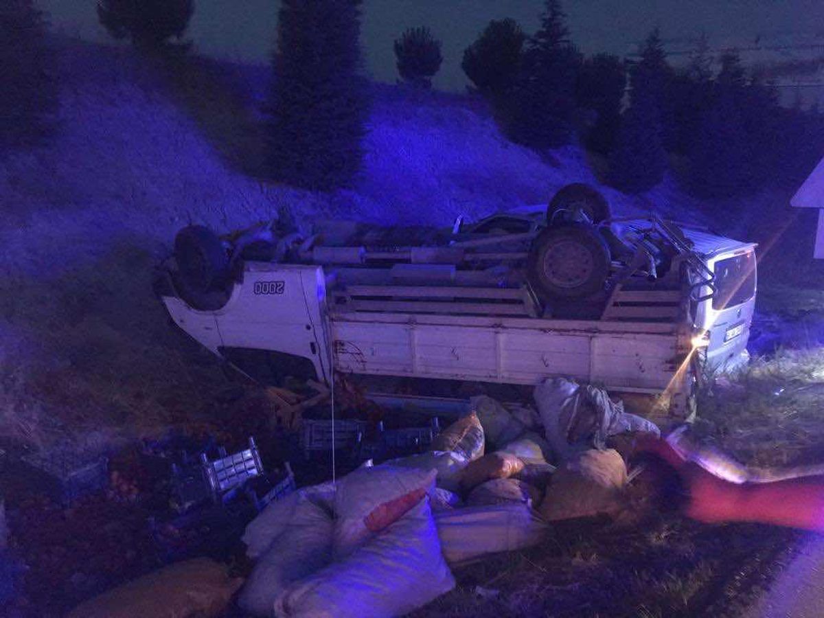 Son dakika... Uşak\'ta trafik kazası: 6 yaralı