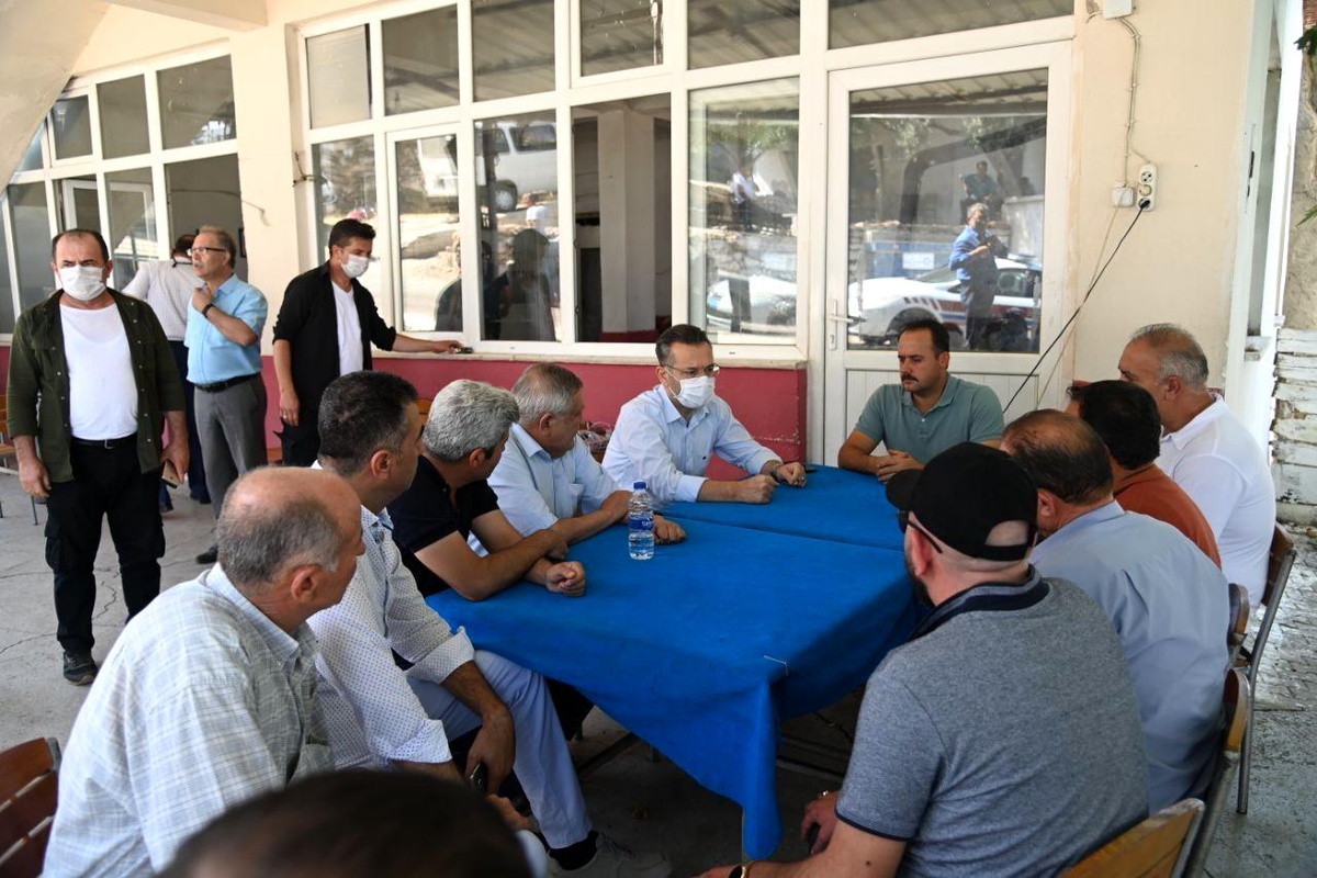 Vali Aksoy, yangınzedeleri ziyaret etti