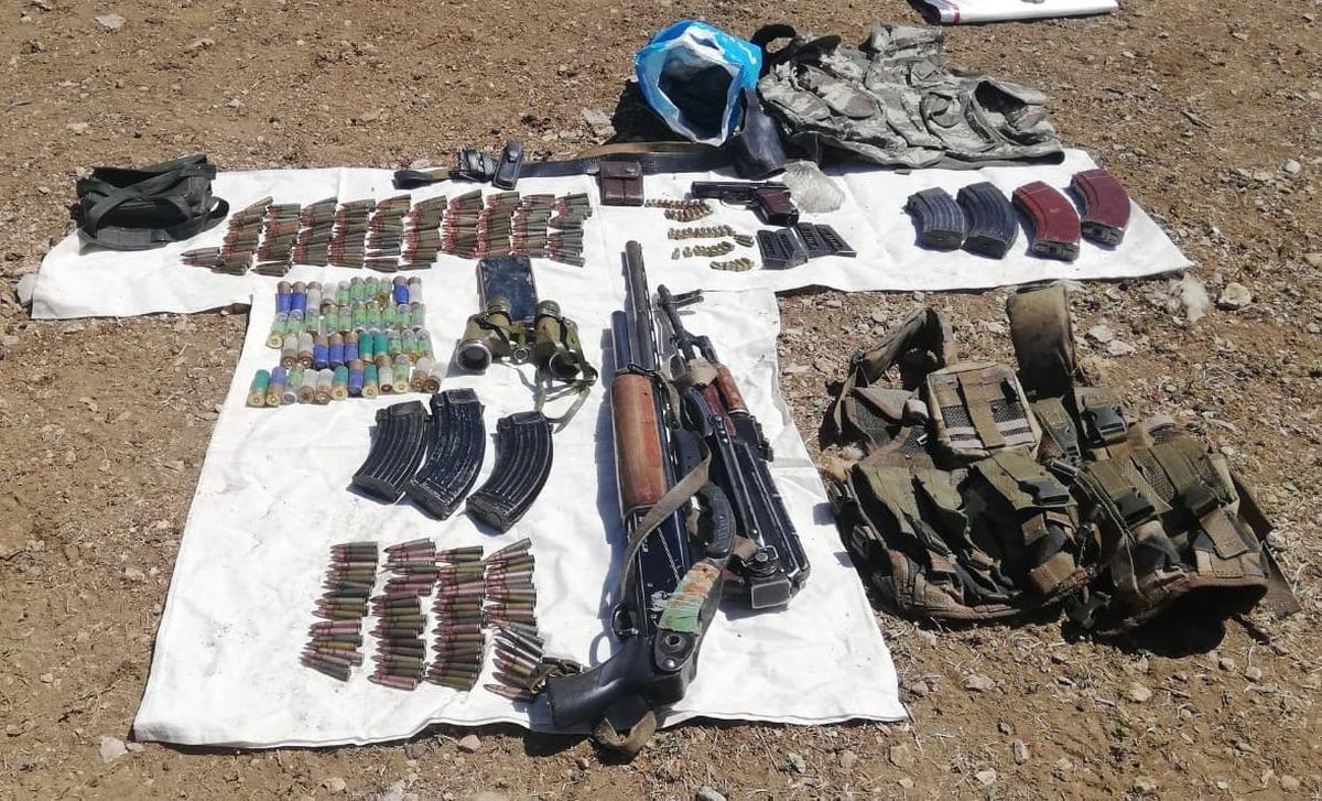 Van\'da terör örgütü PKK\'ya yönelik operasyonda silah ve mühimmat ele geçirildi