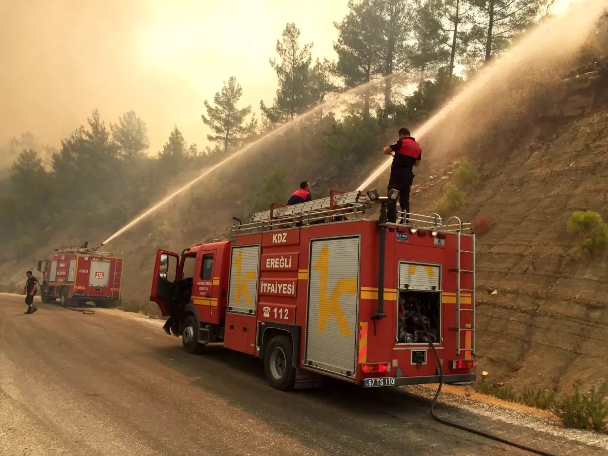 Ereğli İtfaiyesi Manavgat\'ta mücadele veriyor