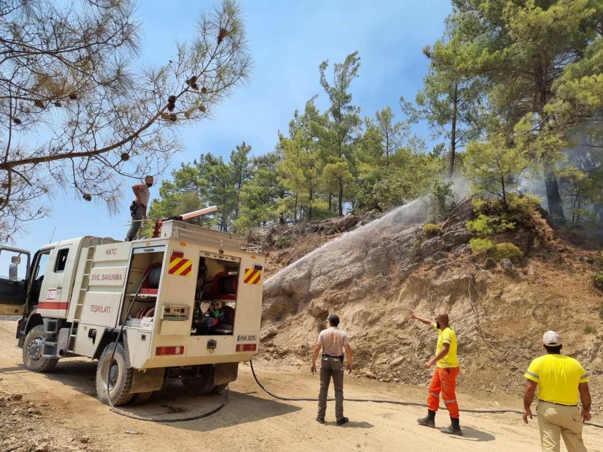 Son dakika gündem: KKTC Orman Dairesi ve Sivil Savunma Teşkilatı ekipleri, Türkiye\'deki orman yangınlarıyla mücadeleye destek oluyor