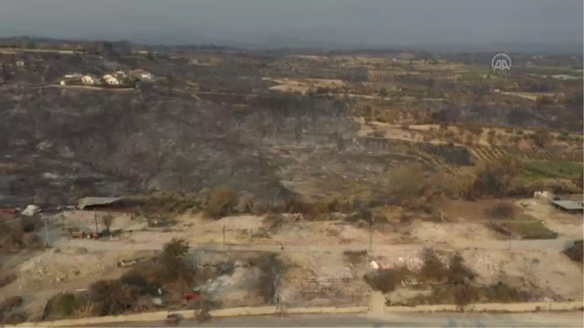 Manavgat\'ta alevlerin sardığı evden anne ve babasını kurtaran adam, başka bir yangında yaralandı