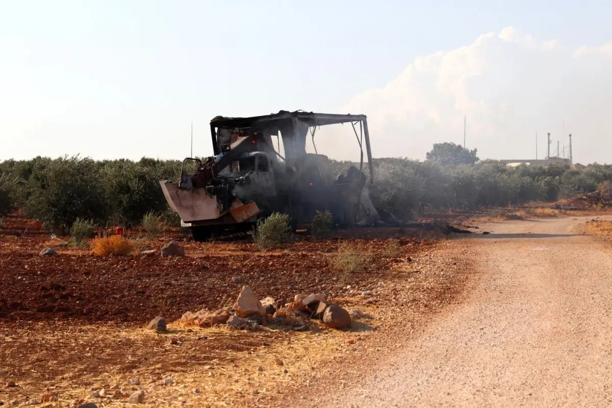 Suriye Sivil Savunması, terör örgütü PKK\'nın saldırı görüntülerini yayınladıHalep\'te terör örgütü PKK\'nın sivil savunma ekiplerini hedef aldığı...