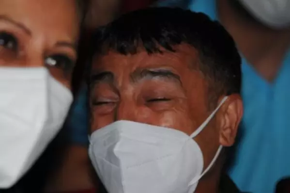 Tokyo Olimpiyatları'nda gümüş madalya kazanan çocuklarını, gözyaşları içerisinde izlediler Tokyo Olimpiyatları'nda gümüş madalya kazanan çocuklarını, gözyaşları içerisinde izlediler