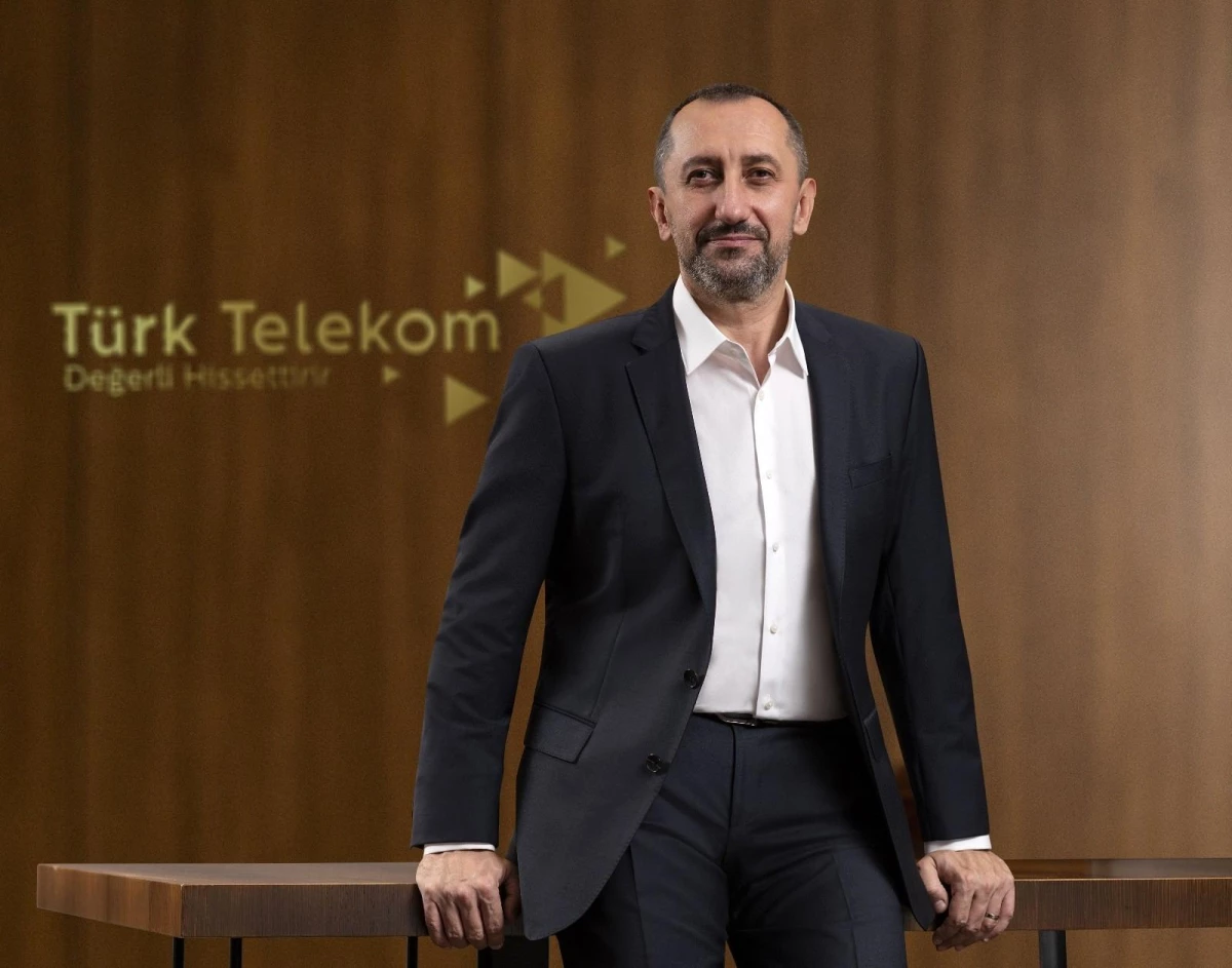 Türk Telekom CEO\'su Önal: "Bütün imkânlarımızı seferber ediyoruz"