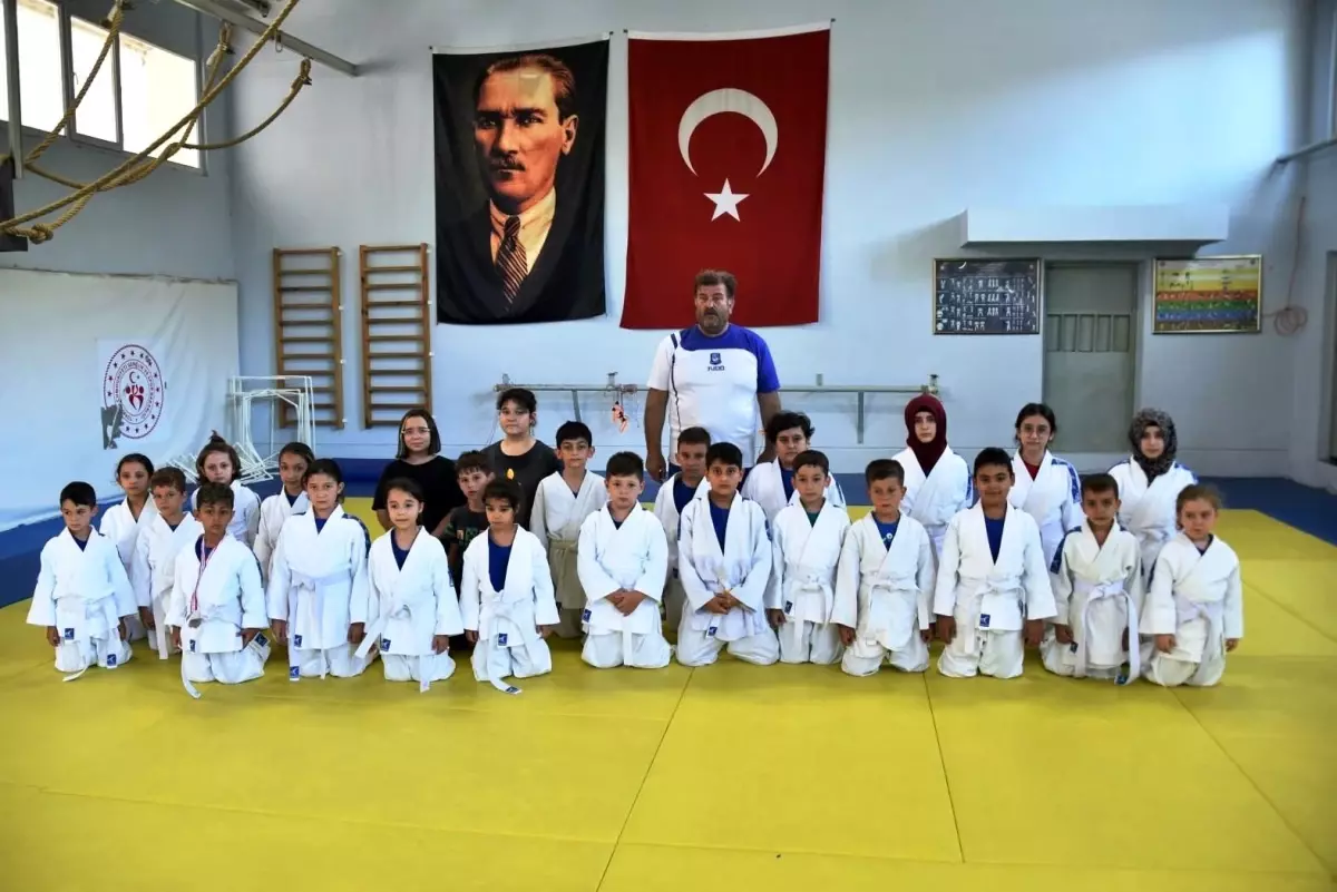 Yunusemre judo yaz kursları başladı