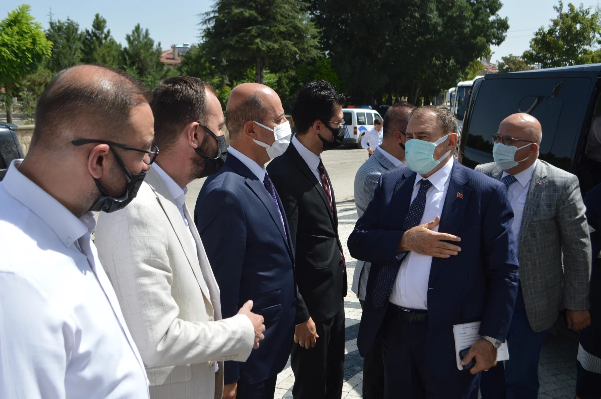 AK Partili Eroğlu, Şuhut\'taki İGM toplantısına katıldı