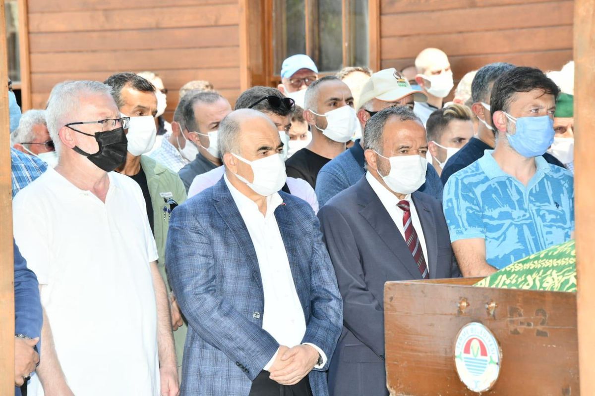 Bolu Abant İzzet Baysal Üniversitesi Rektörü Prof. Dr. Mustafa Alişarlı\'nın acı günü