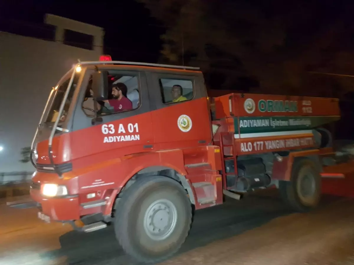 Son dakika haberi: Ekipler yangına karşı hazır kıta bekliyor