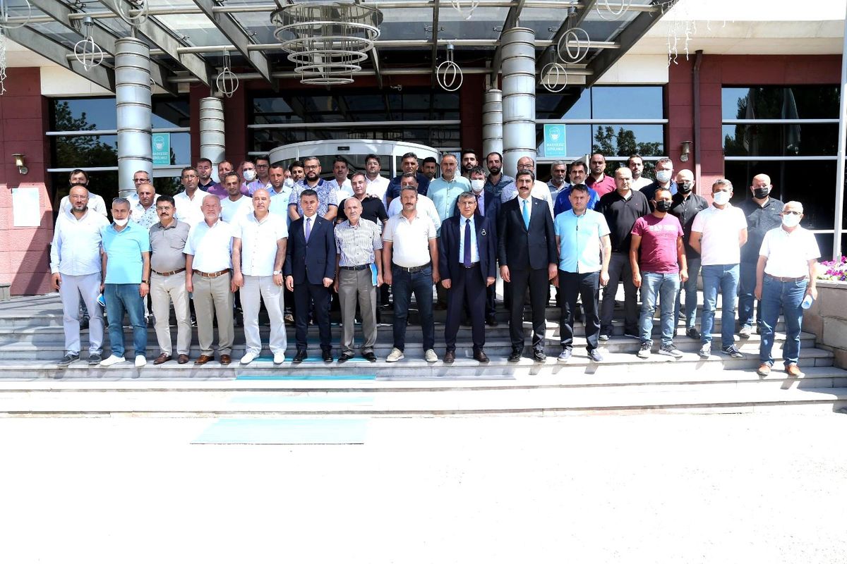 Gölbaşı Belediye Başkanı Şimşek: "Sadece elimiz değil gövdemizi de taşın altına koyacağız"