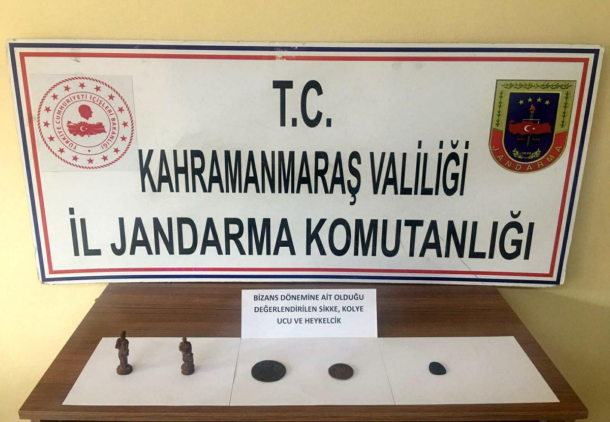 Kahramanmaraş\'ta tarihi eser niteliği taşıdığı değerlendirilen objeler ele geçirildi