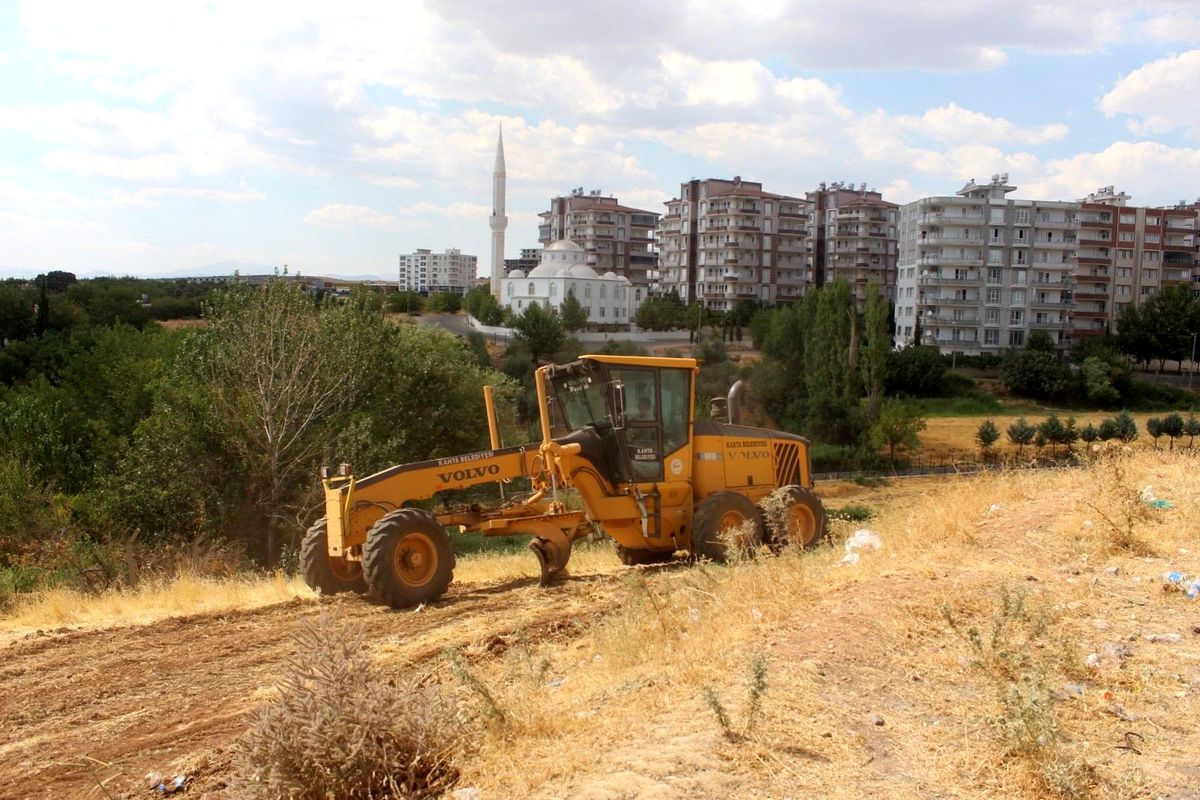 Kahta\'da yeni yollar yapılıyor
