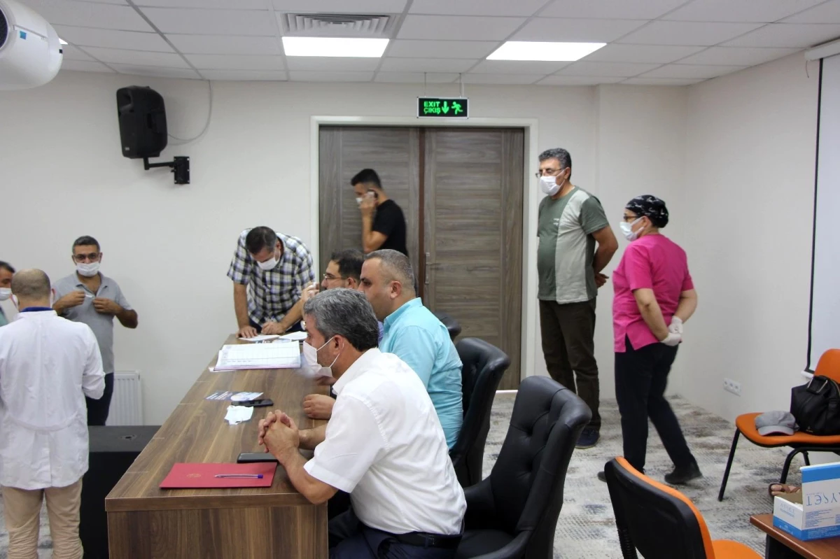 Kızıltepe İlçe Milli Eğitim Müdürlüğünde aşı standı açıldı