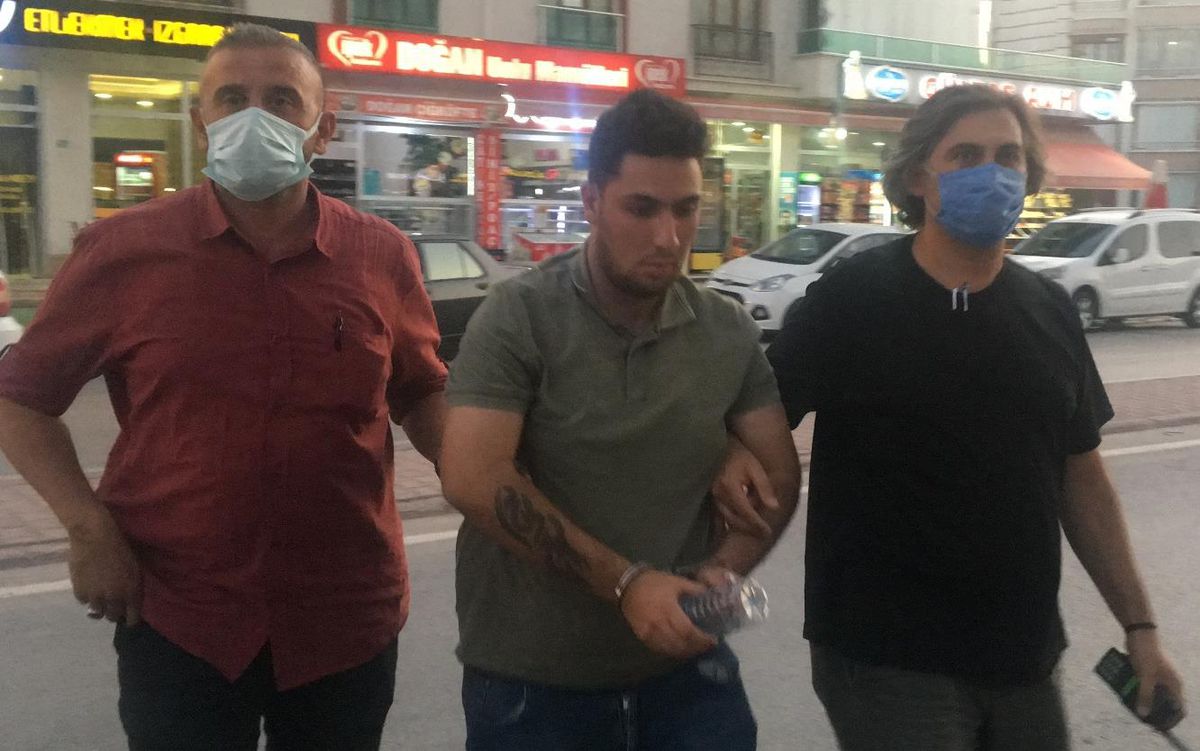 Konya\'da iş vaadiyle internet sitesi üzerinden dolandırıcılık yaptığı iddia edilen şüpheli yakalandı