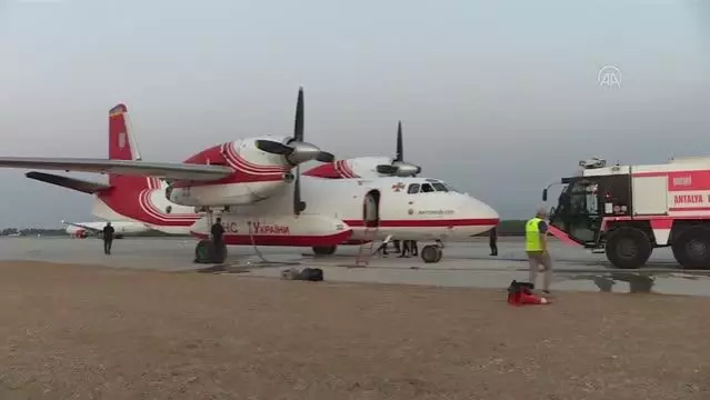 Oxford mezunu özel jet pilotu orman yangınına müdahale çalışmalarına gönüllü katıldı