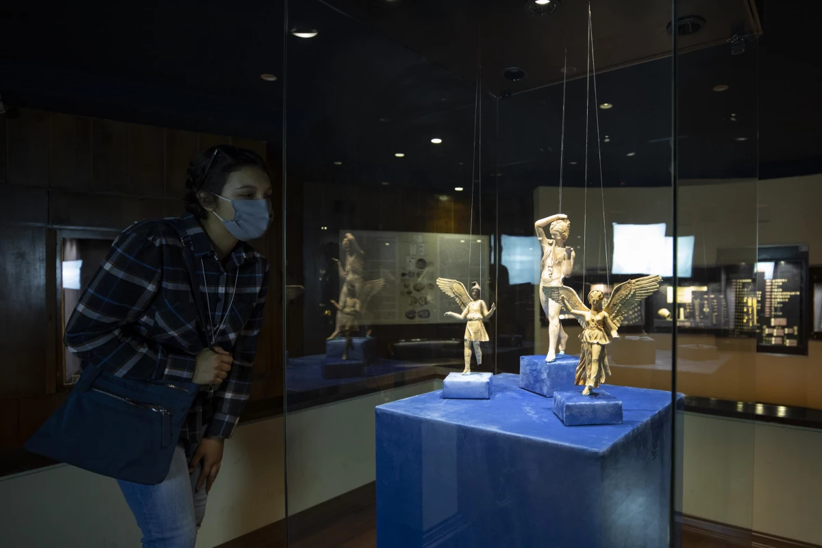 "Peri heykelcikleri" İzmir Arkeoloji Müzesinde ilk kez ziyarete açıldı