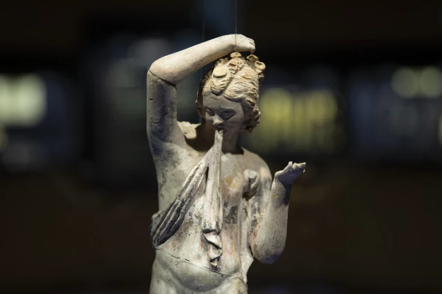  Peri heykelcikleri İzmir Arkeoloji Müzesinde ilk kez ziyarete açıldı