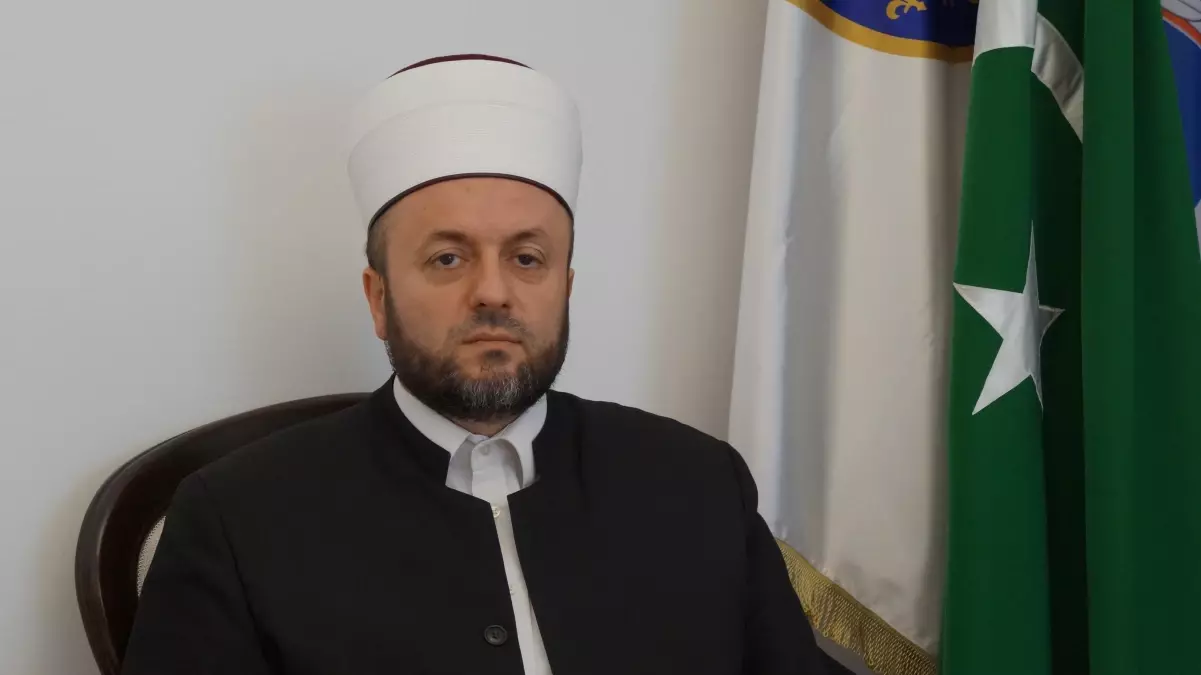 Sırbistan\'ın Sancak bölgesindeki camilerde Türkiye\'deki orman yangınlarından etkilenenler için yardım toplandı