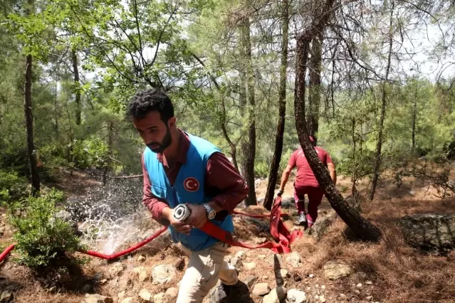 Türkiye Vakfı, Manavgat’ta evleri yanan ailelere beyaz eşya