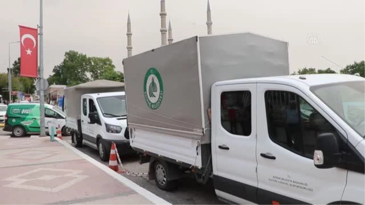 Yardımseverlerin desteğiyle toplanan 3 kamyonet yardım malzemesi yangın bölgelerine gönderildi