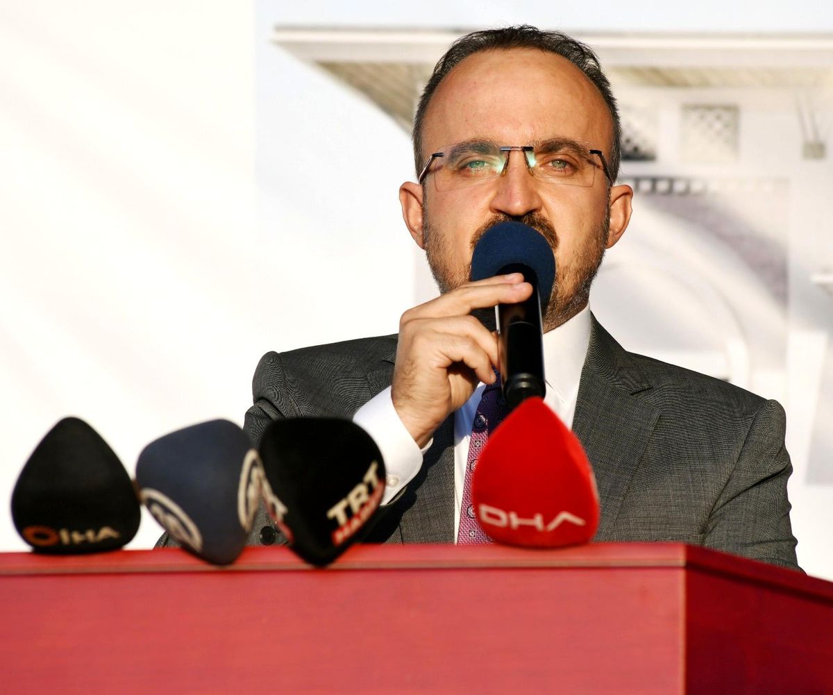 AK Parti\'li Turan: "CHP, Kılıçdaroğlu\'yla 6 oku unuttuğu gibi, siyasi ahlakı ve nezaketi de unuttu"