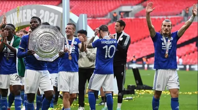 Community Shield maçında Leicester City, Manchester City'i 1-0 yendi ve kupanın sahibi oldu Community Shield maçında Leicester City, Manchester City'i 1-0 yendi ve kupanın sahibi oldu