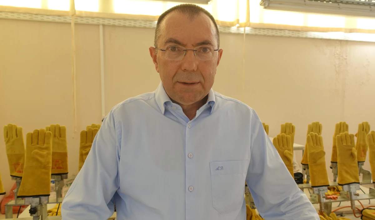 Eldiven İmalatçıları Derneği Başkanı Ahmet Bulut, ısıya dayanaklı ekipman fiyatındaki artışı değerlendirdi Açıklaması