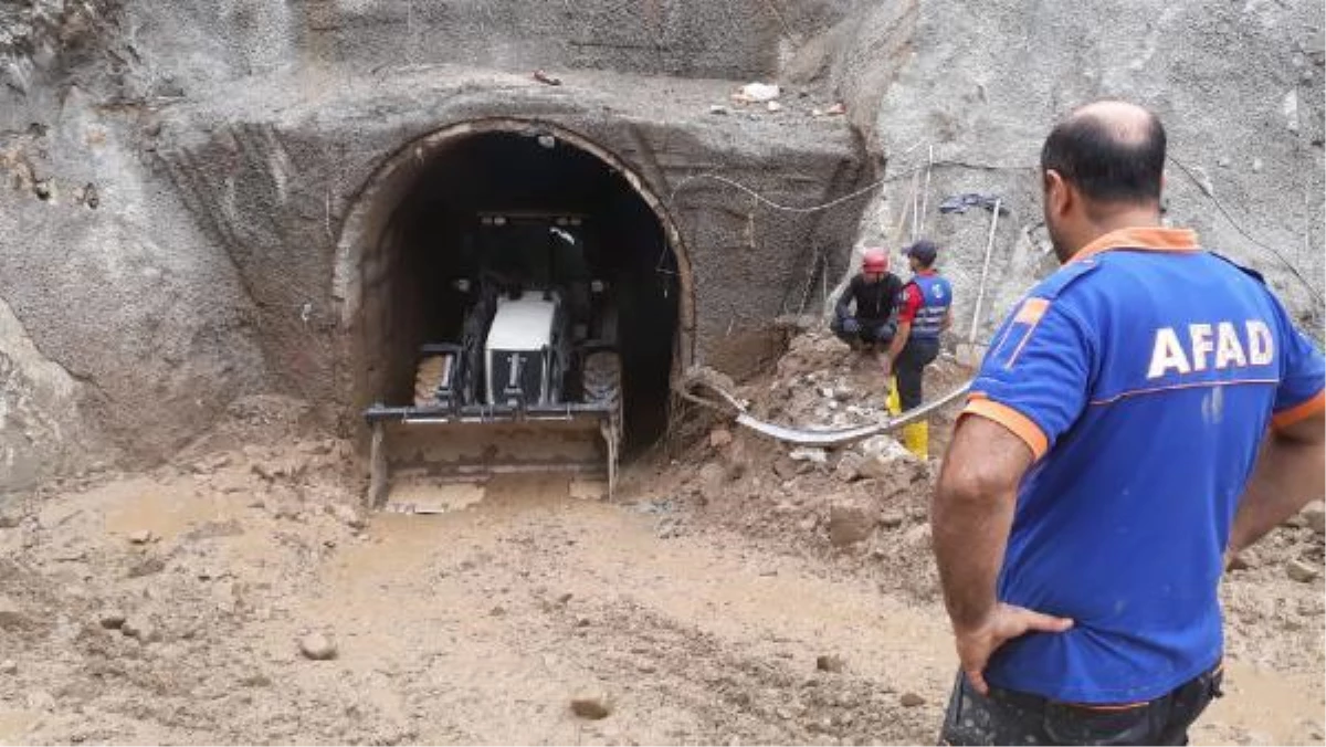 Erzurum\'da kayıp işçi için tünelin suyu boşaltılarak arama yapılıyor
