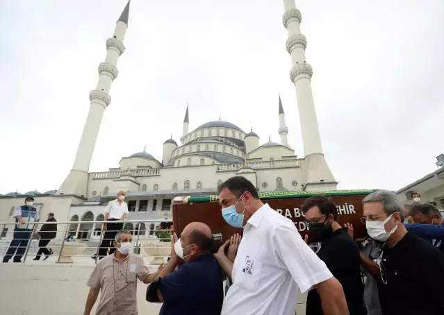 Kanun sanatçısı Gültekin Aydoğdu son yolculuğa uğurlandı