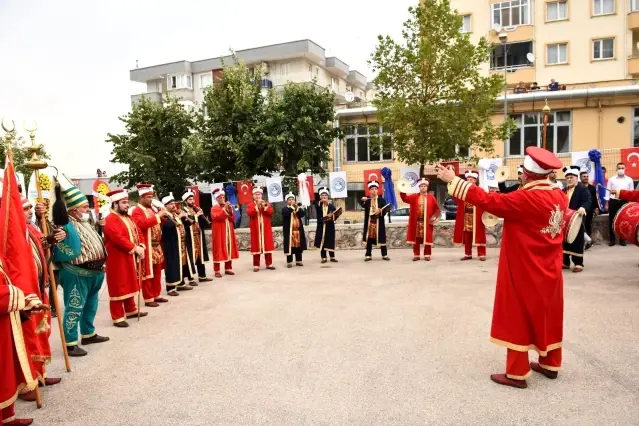 Kestel'de Naim Süleymanoğlu Parkı hizmete açıldı