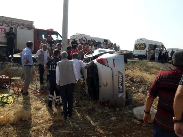 Son dakika haber... Mardin'de otomobil şarampole yuvarlandı, 1 kişi hayatını kaybetti