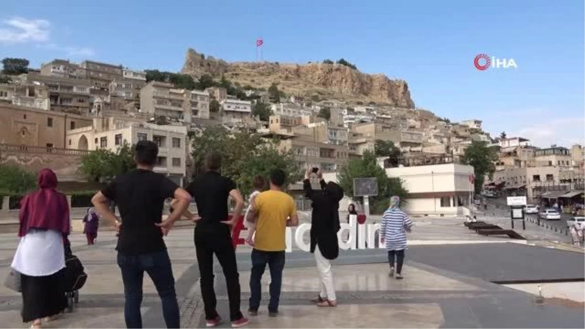 Mardin\'de turist akını yaşanıyor