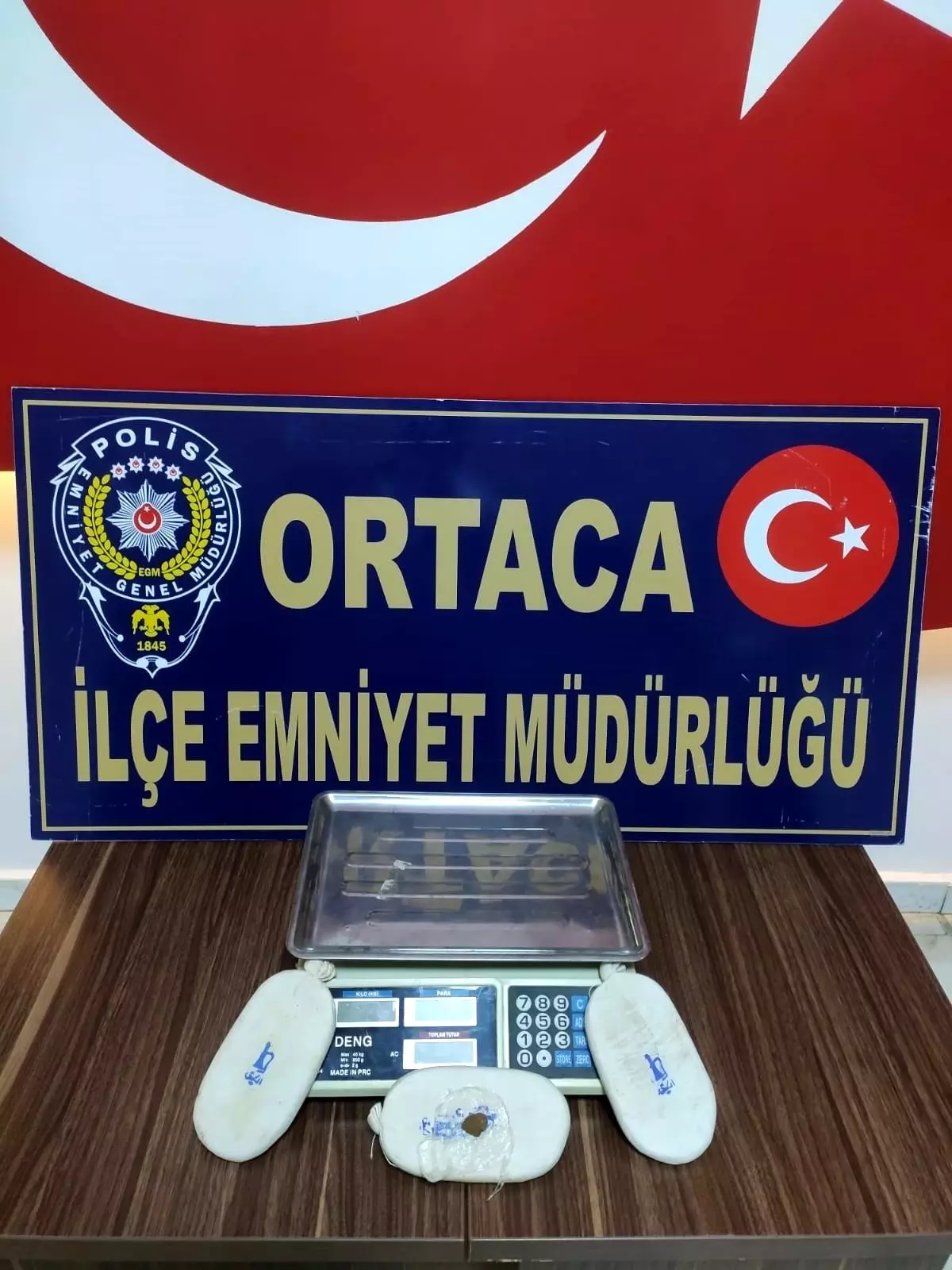 Ortaca\'da 610 gram esrar ele geçirildi