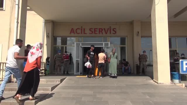 ŞANLIURFA - Arazi anlaşmazlığı kavgası: 4 yaralı ŞANLIURFA - Arazi anlaşmazlığı kavgası: 4 yaralı