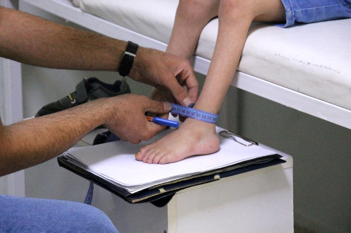 Tatvan\'da genç girişimciler kendi imkanlarıyla ortez-protez üretiyorlar