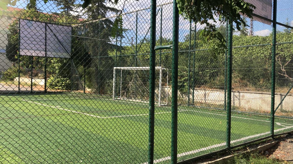Son dakika haberi... Tekirdağ\'da okulun bahçesindeki kale direği üzerine devrilen çocuk öldü