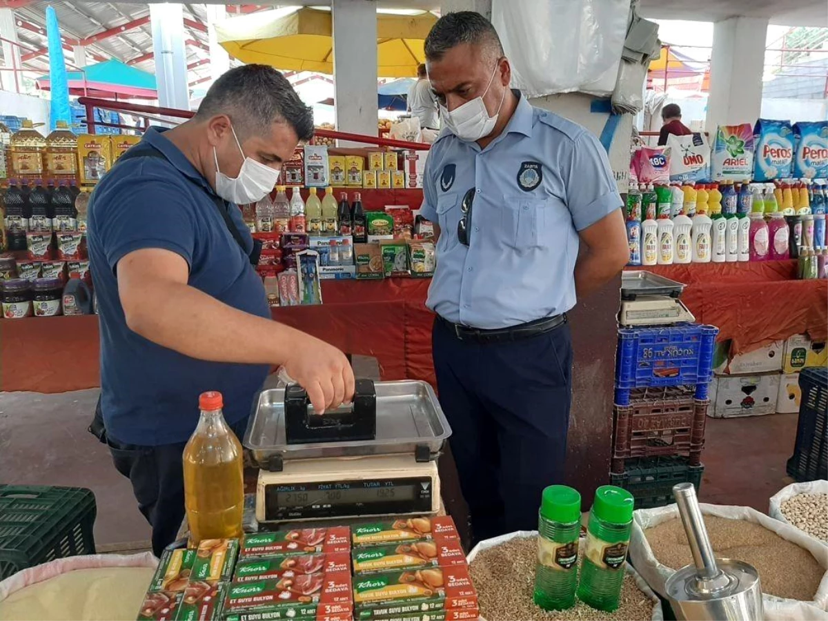 Bayraklı\'da pazarcılara terazi ayarı denetimi