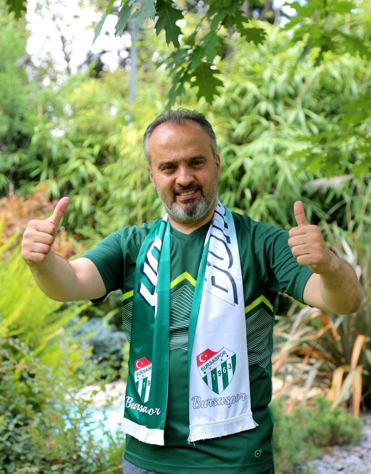 Bursa Büyükşehir Belediye Başkanı Alinur Aktaş: "Bursaspor\'umuzun yanındayız"