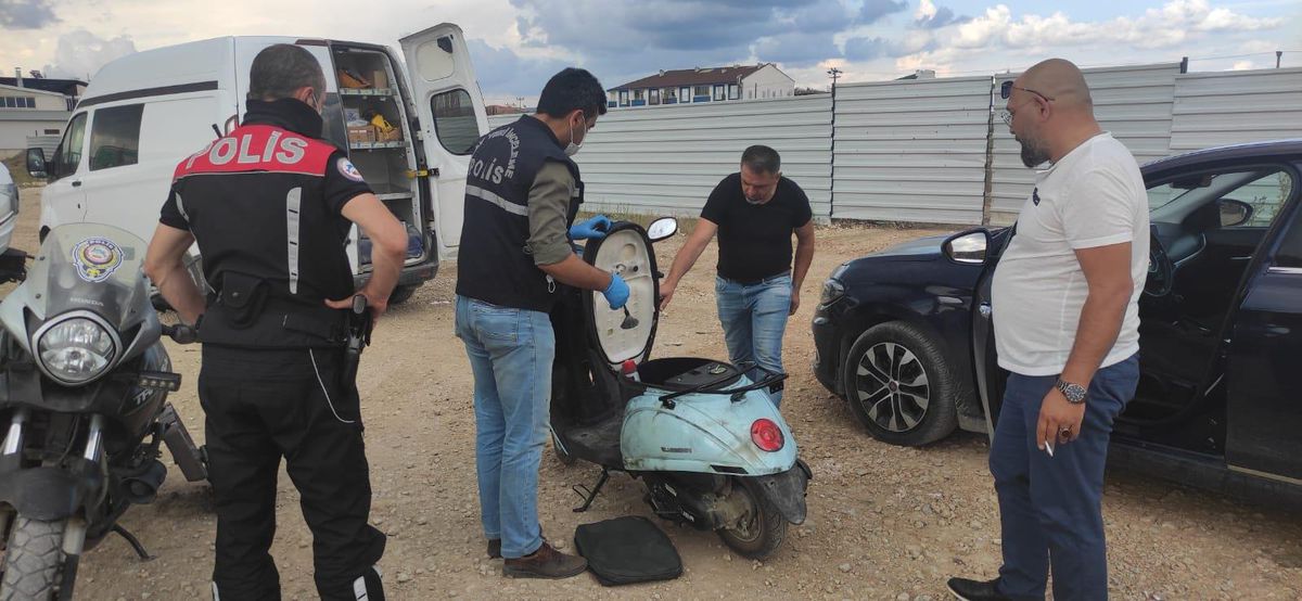 Bursa\'nın İnegöl ilçesinde motosiklet çaldıkları iddia edilen 2 kişi yakaladı