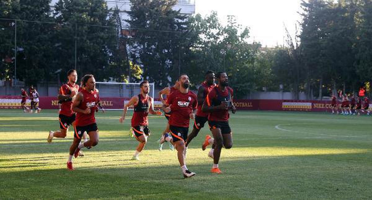 Galatasaray, St. Johnstone maçı hazırlıklarını sürdürdü