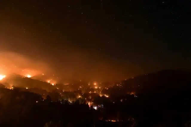 Muğla'da alevlerle mücadele gece boyu sürdü