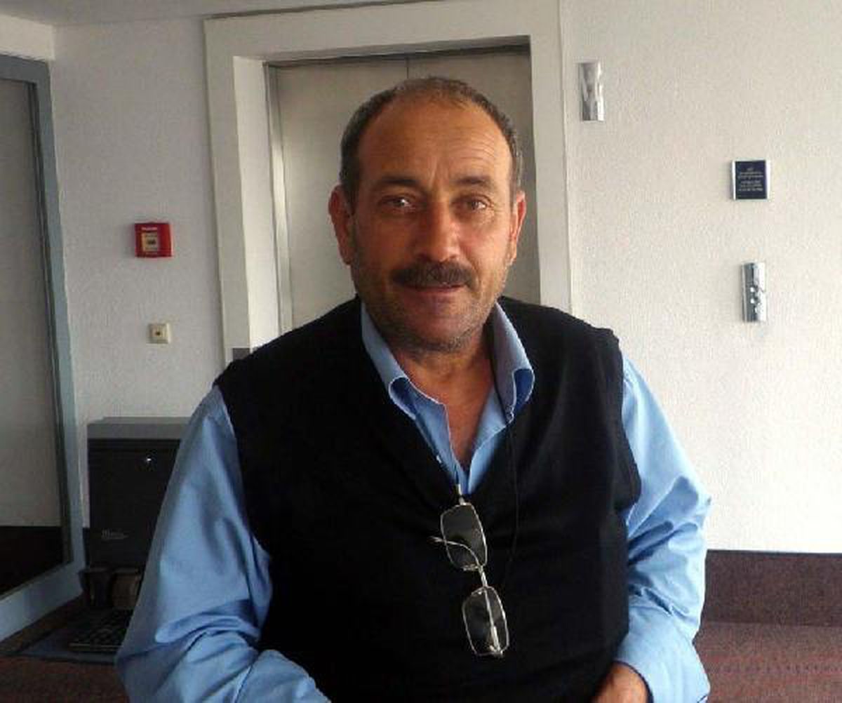 Arıza için çıktığı direkte akıma kapılan çiftçi öldü