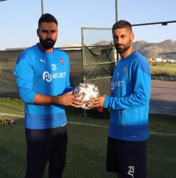 SPOR Futbolcu kardeşlerin yolu aynı takımda kesişti