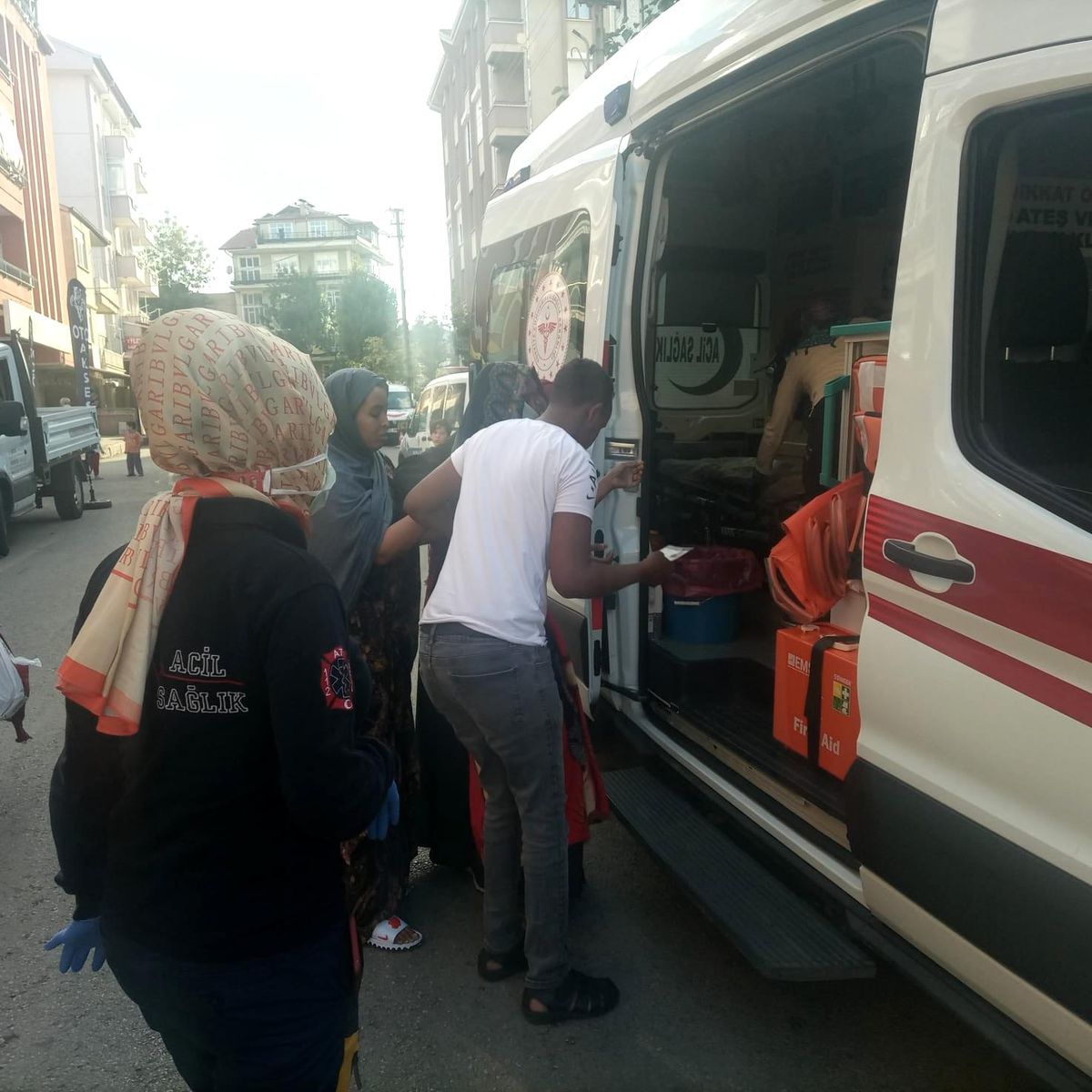 Son Dakika | Isparta\'da çıkan yangında 1 kişi dumandan etkilendi