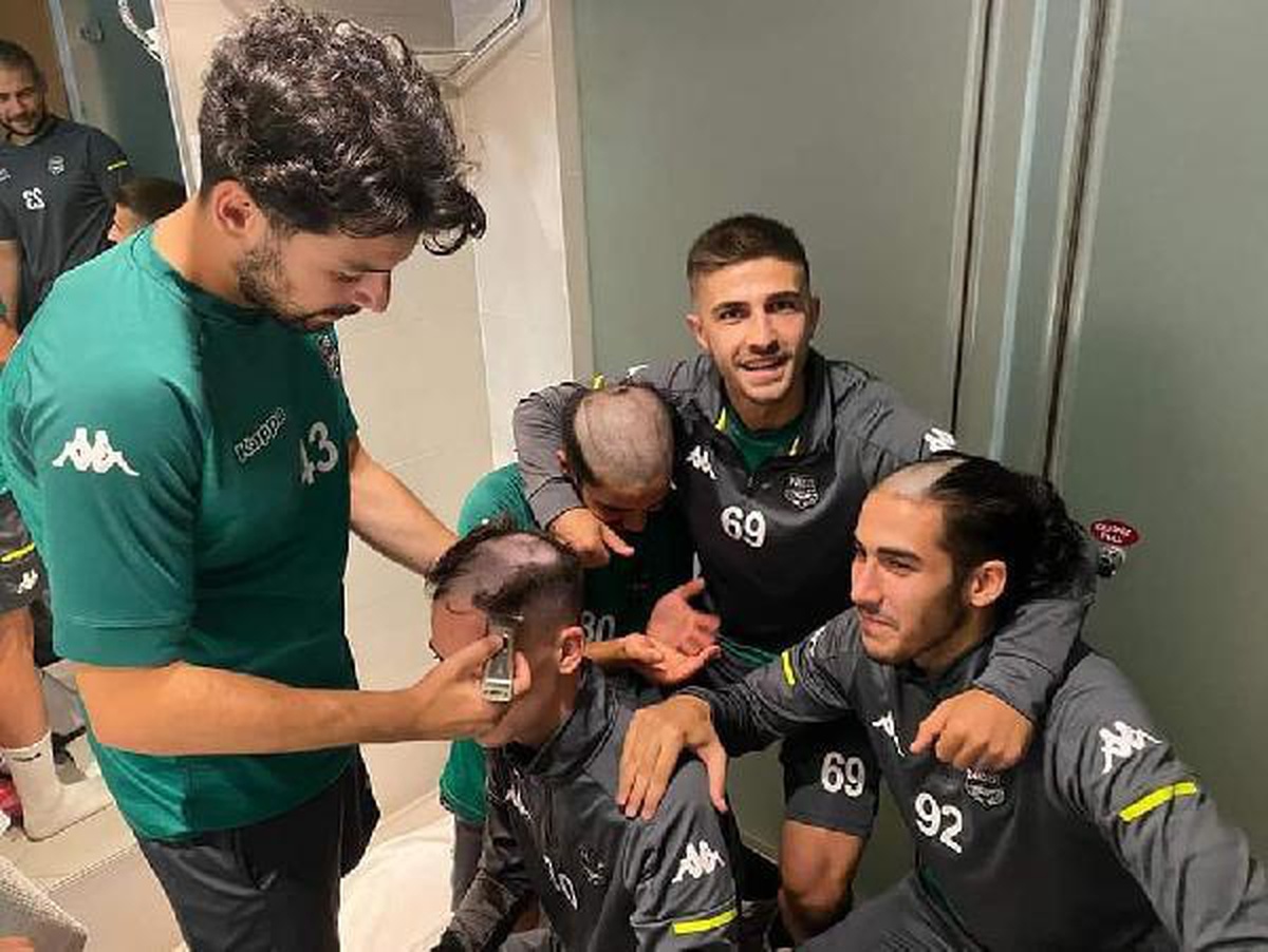 Nazilli Belediyespor\'da gençlere A takım traşı