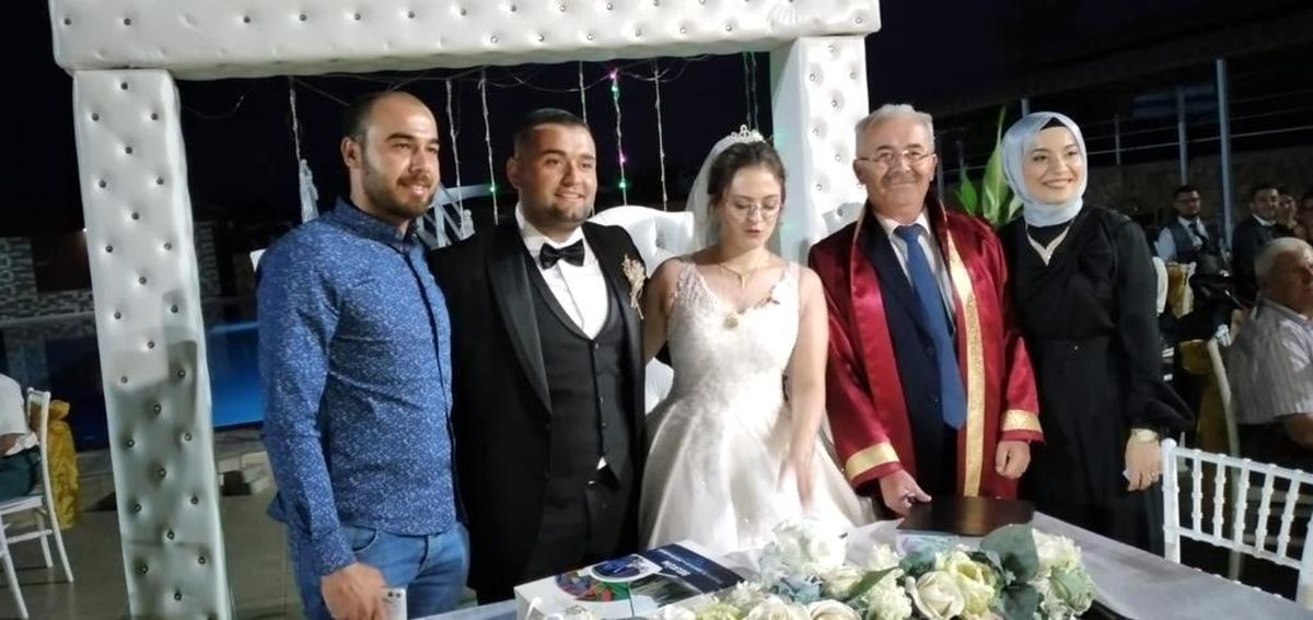 Nikah memuru baba, oğluna \'Evet\' dedirtti