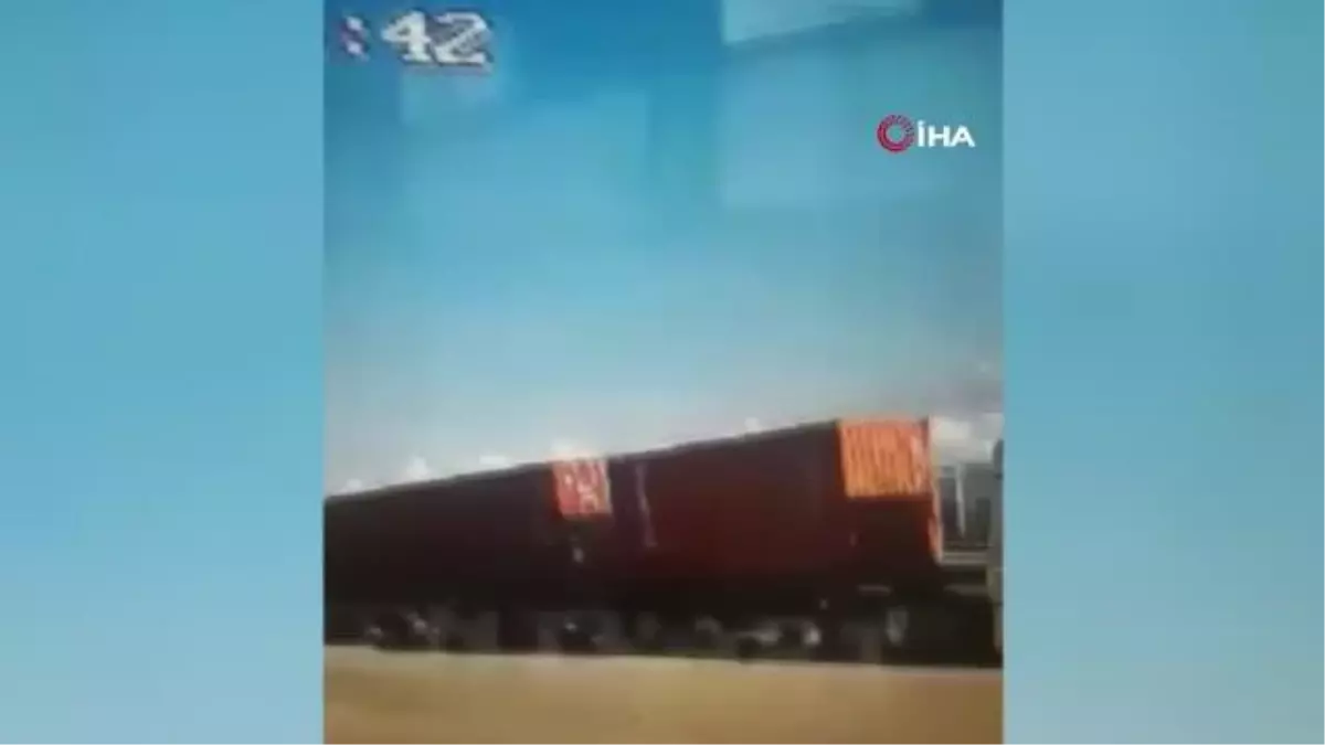 Otobüs sürücüsünü ilk iş gününde silahla yaralayıp yerde böyle darp ettiler