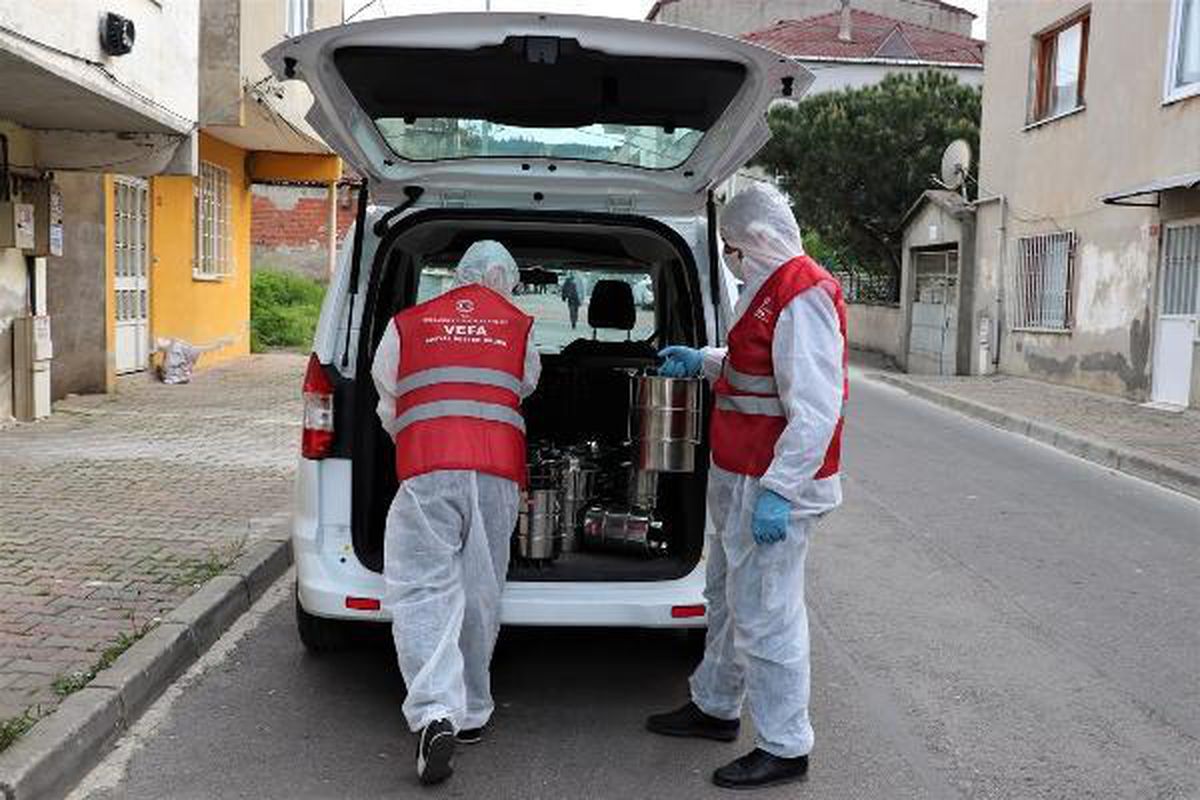 Sultanbeyli\'den yaşlı, engelli ve bakıma muhtaçlara yardım