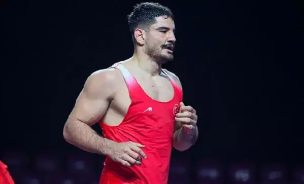 Tokyo Olimpiyat Oyunları'nda ülkemizi temsil eden milli sporculara coşkulu karşılama Tokyo Olimpiyat Oyunları'nda ülkemizi temsil eden milli sporculara coşkulu karşılama