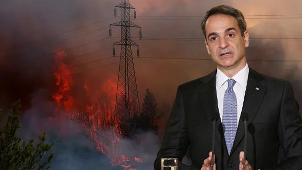 Yunanistan Başbakanı Miçotakis, yangınlarla mücadeledeki başarısızlık için halktan özür diledi